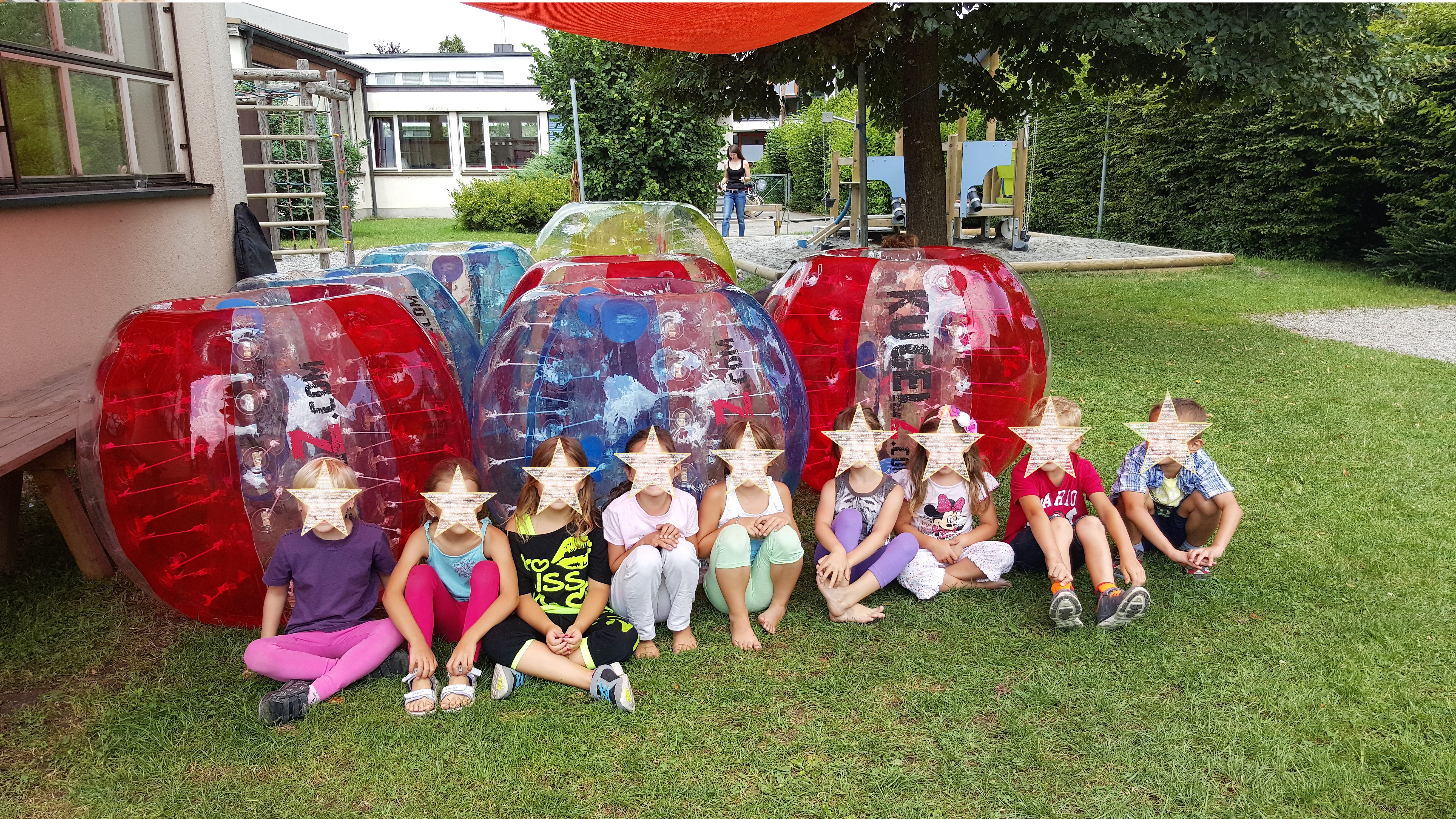 Kinder Bubble Soccer von Ländle Event im Kindergarten